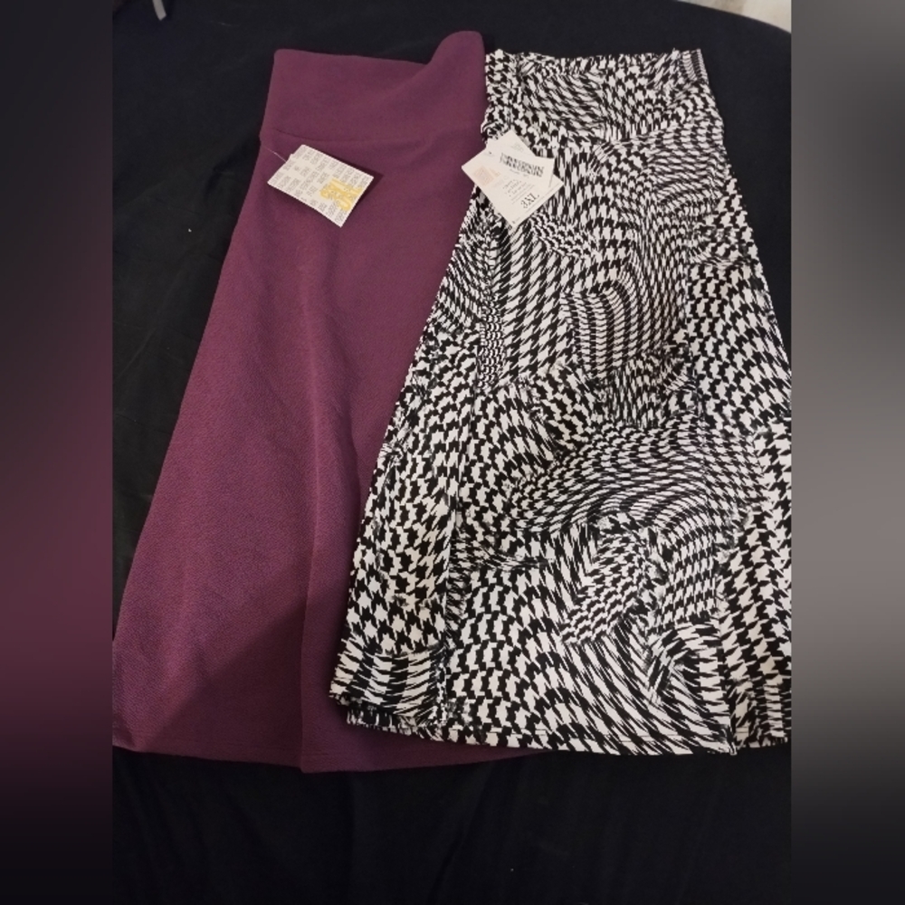 Two Lularoe Azure Skirts 3XL NWT Purple And Hounds Tooth Pattern Slip On